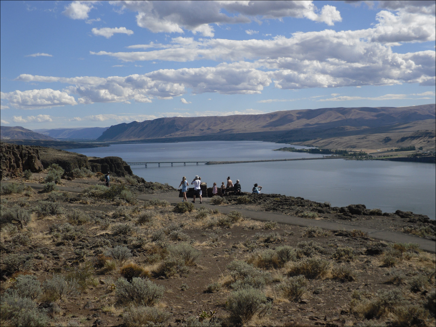 Washington State- View of Wanapum lake off I90